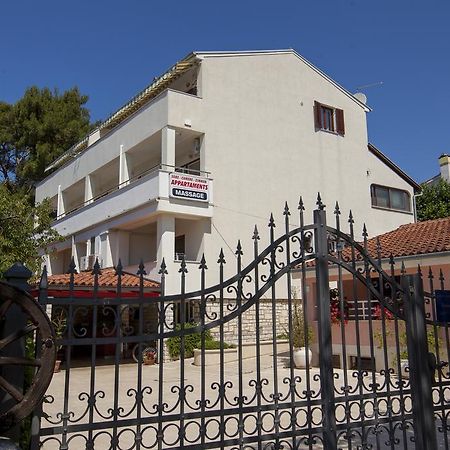 Apartments Villa Ban Rovinj Extérieur photo