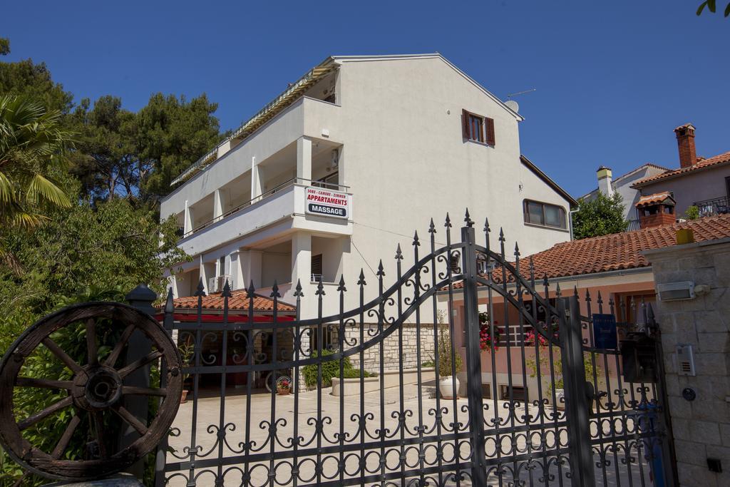 Apartments Villa Ban Rovinj Extérieur photo